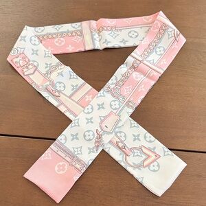 Luxury-Inspired Pink & White Kids Twilly Scarf